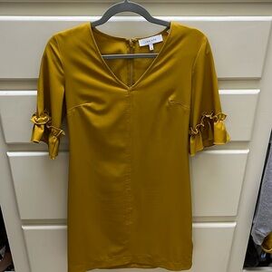 Lark and Ro- size 0- EUC- beautiful for fall pics